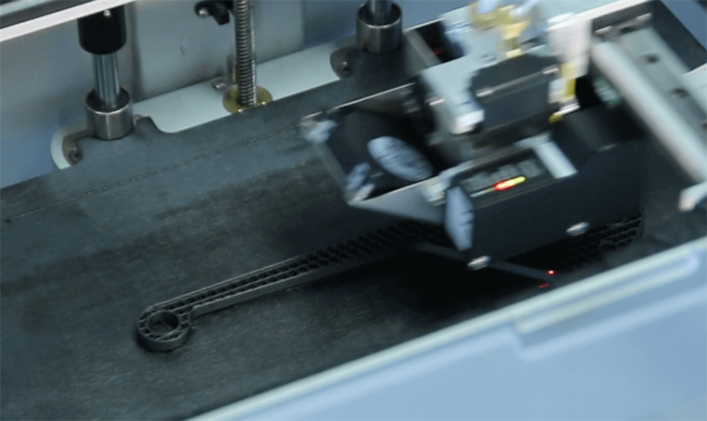 Markforged-laser-micrometer